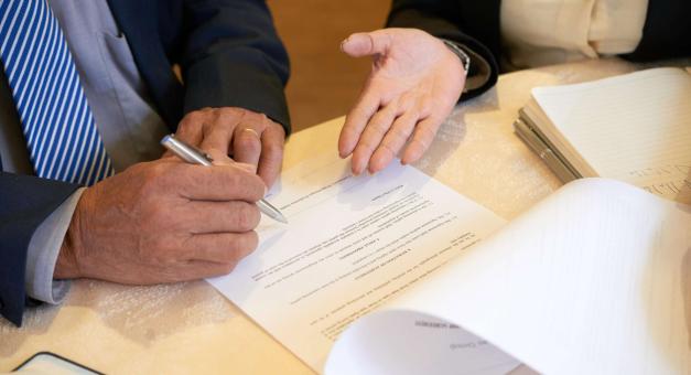 Leitzinssatz erhöht: Auswirkungen für Arbeitgeber