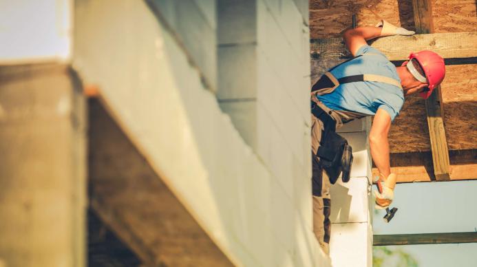 Bausektor: Mitteilung Arbeitszeitüberschreitung innerhalb 31. Mai