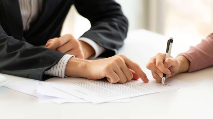 Risoluzione Anticipata di un Contratto a Termine: Informazioni Importanti