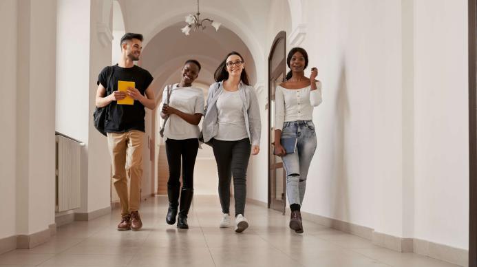 Studenti e lavoro estivo Studenti e lavoro estivo